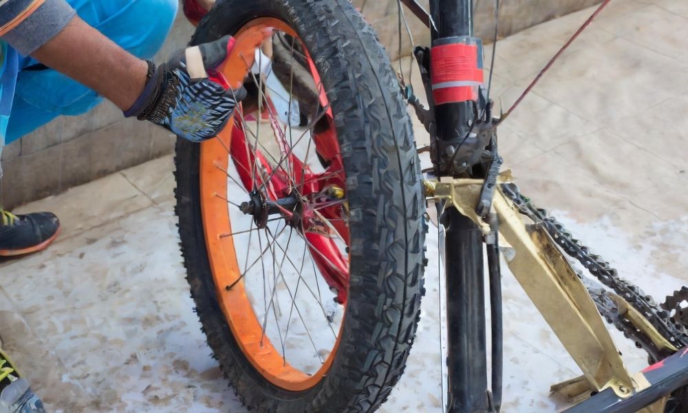 How Much Does It Cost To Replace a Bicycle Tire 