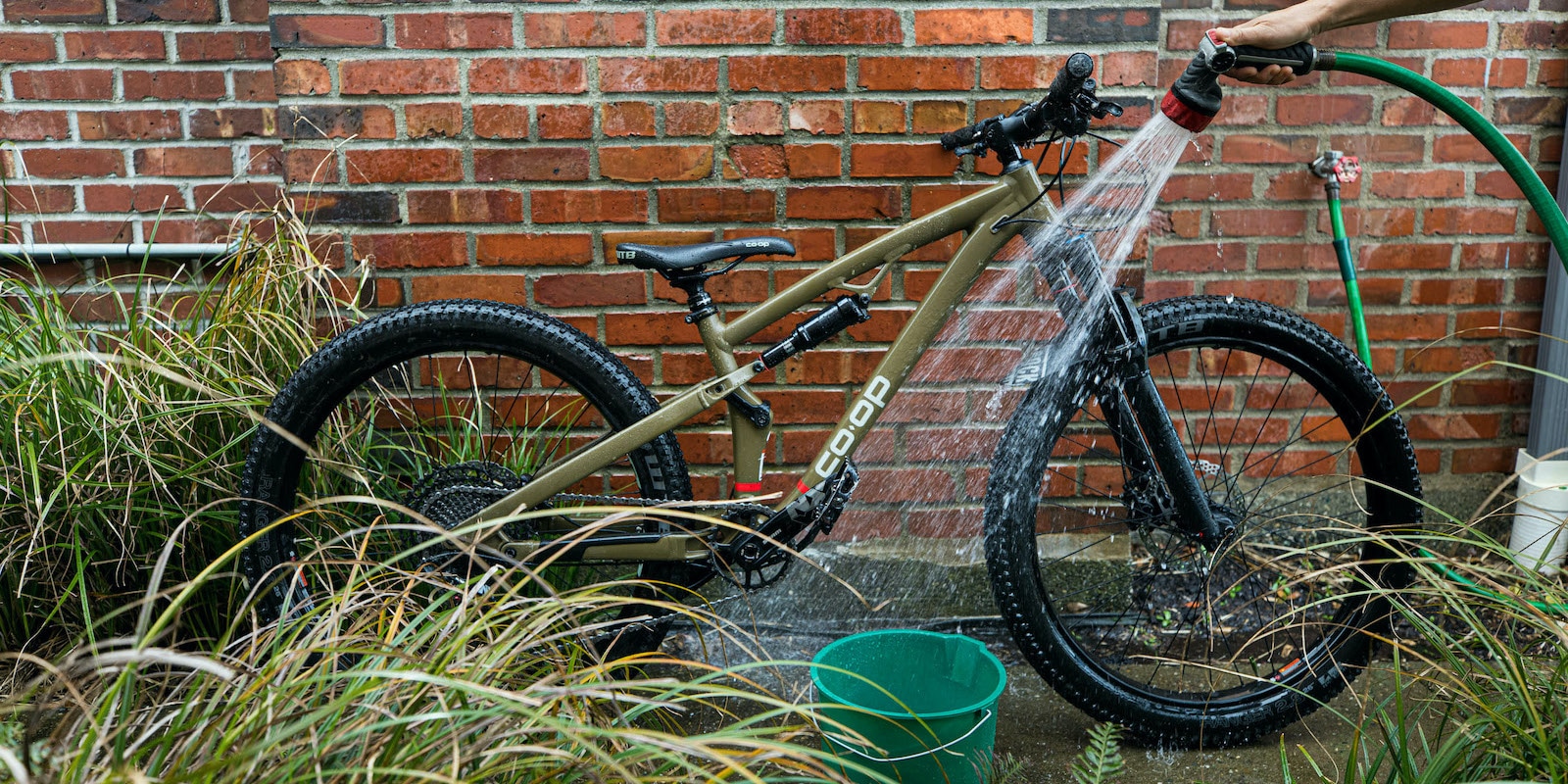 how to properly clean an electric bike after mud rides